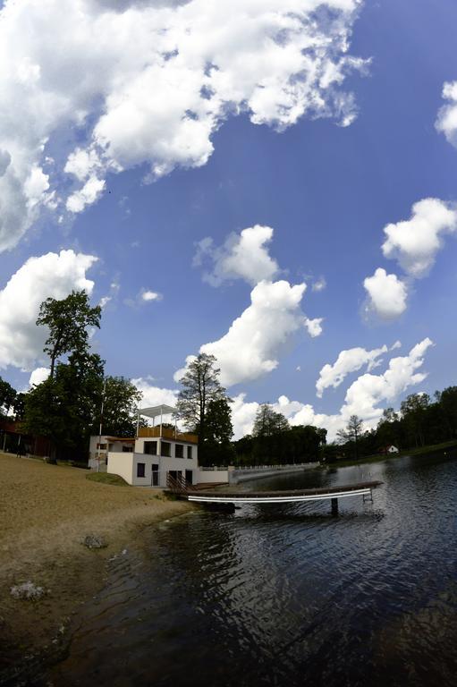 Pensjonat Lido Antonin  Kültér fotó